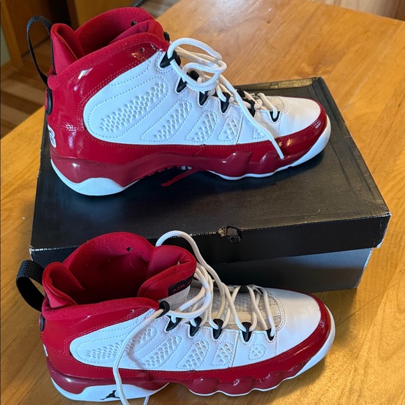 Jordan Retro 9